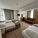 Mert Seaside (adults Only) 호텔 4*