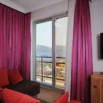 호텔 Mert Seaside (adults Only) 4*