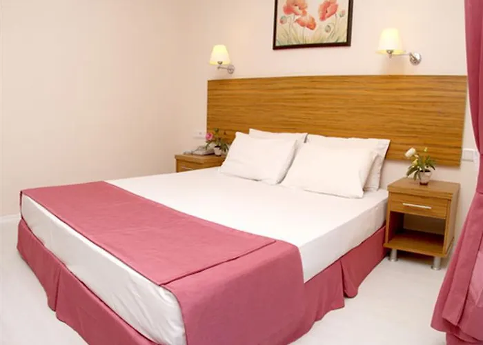 Hotel Mert Seaside 4*