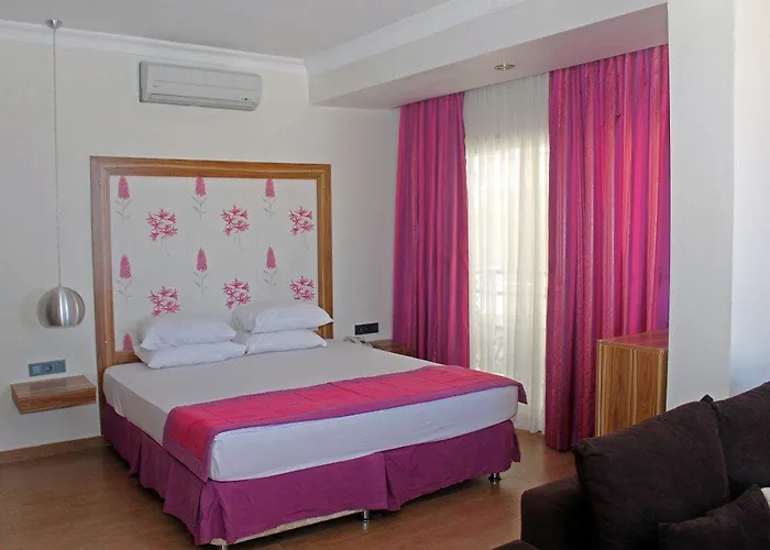 Mert Seaside Hotel 4*
